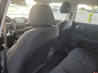 2025 Hyundai Venue SE