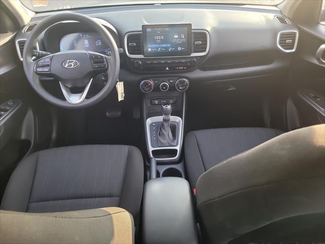 2025 Hyundai Venue SE