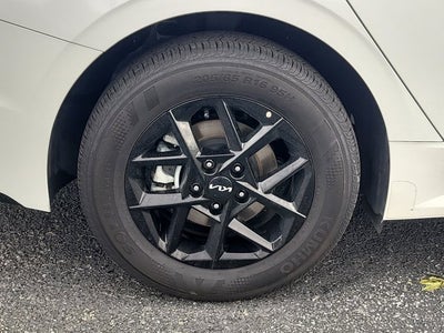 2025 Kia K5 LXS