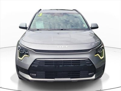 2023 Kia Niro SX