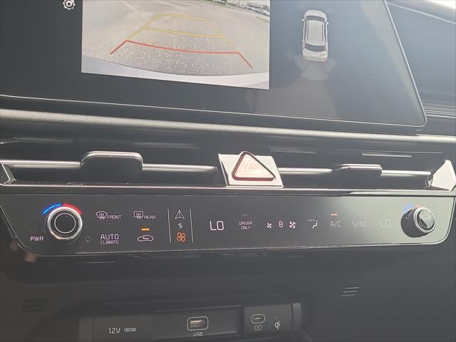 2023 Kia Niro SX