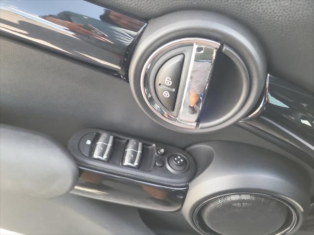 2016 MINI Hardtop Base
