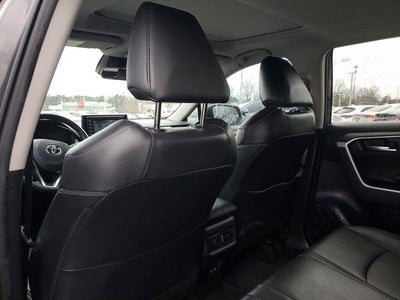 2020 Toyota RAV4 XLE Premium