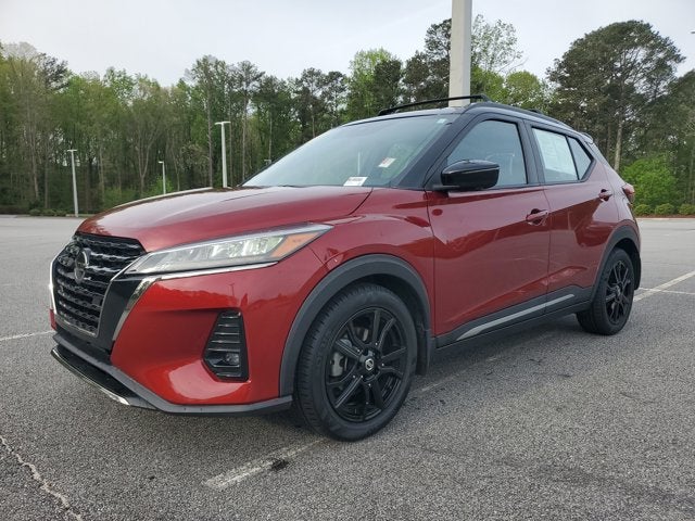 2021 Nissan Kicks SR