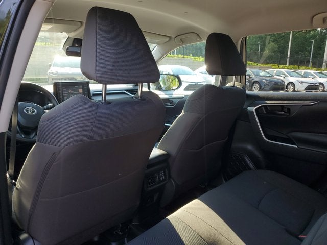 2022 Toyota RAV4 Hybrid LE