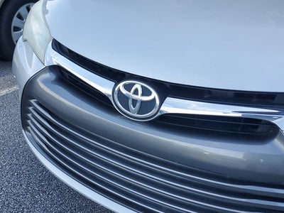 2016 Toyota Camry XLE