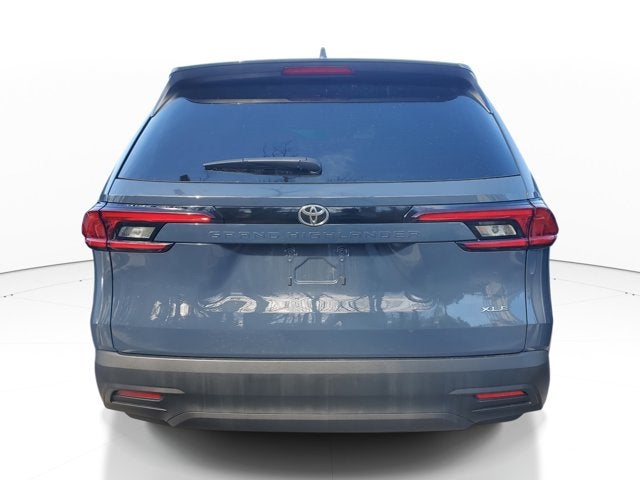 2025 Toyota Grand Highlander LE