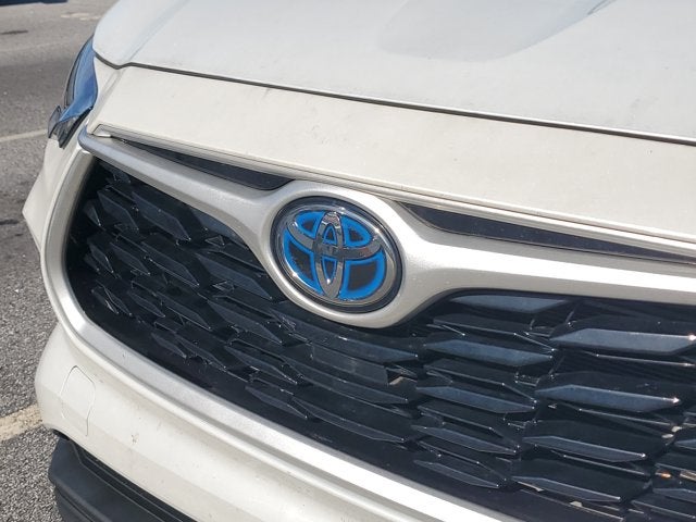 2022 Toyota Highlander Hybrid Bronze Edition