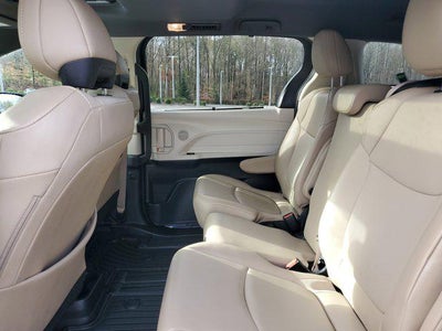 2021 Toyota Sienna XLE