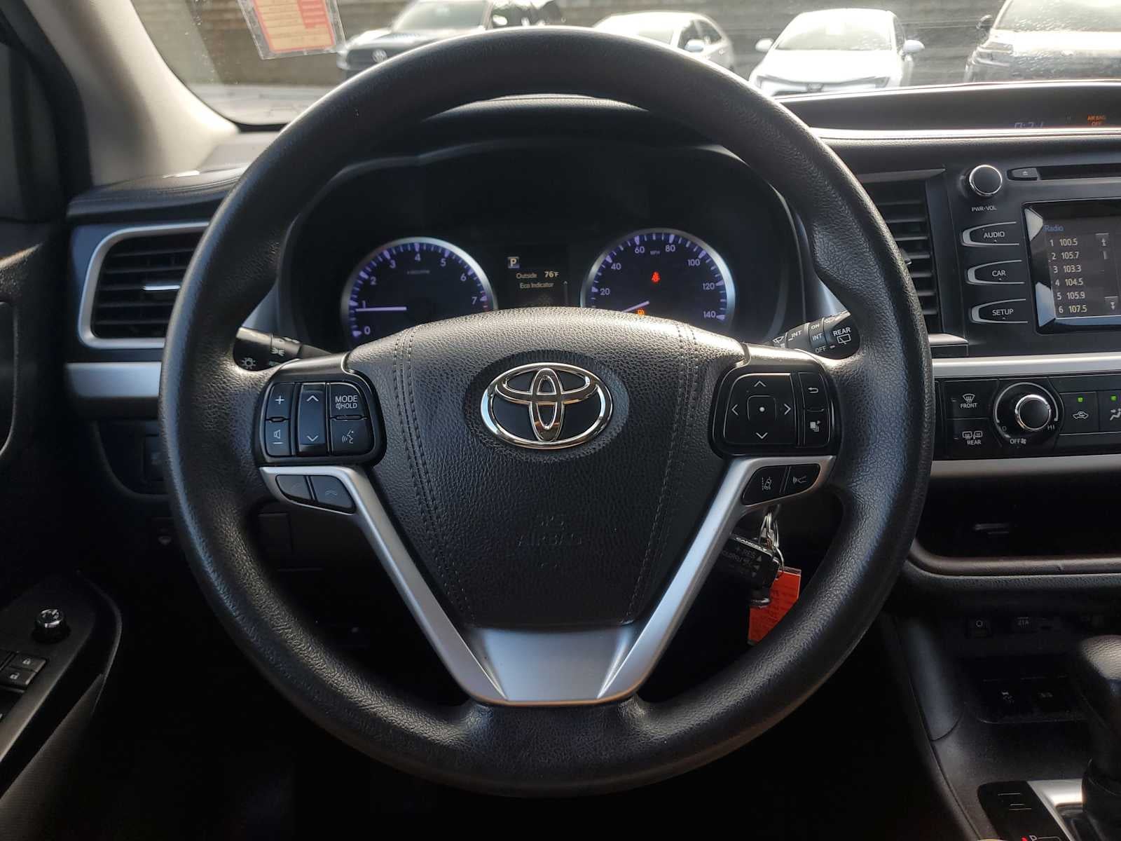2019 Toyota Highlander LE