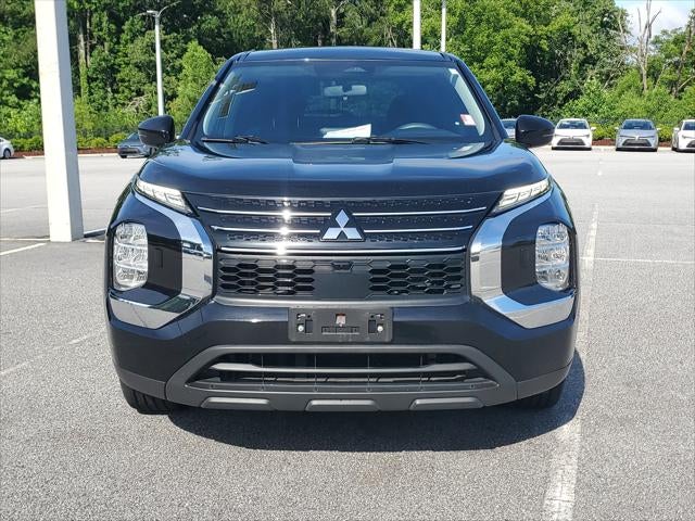 2022 Mitsubishi Outlander ES