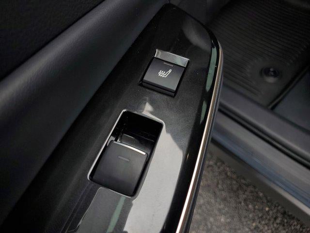 2025 Toyota Crown Signia Limited