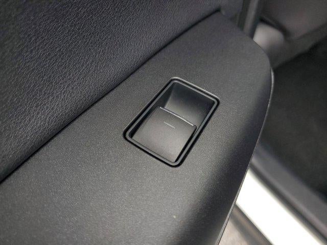 2022 Toyota Venza LE