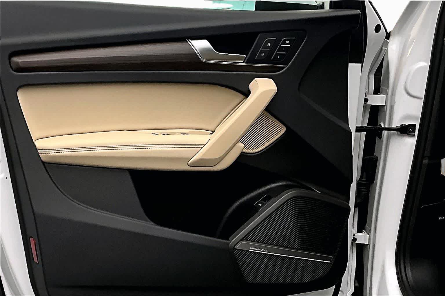 2023 Audi Q5 Premium Plus