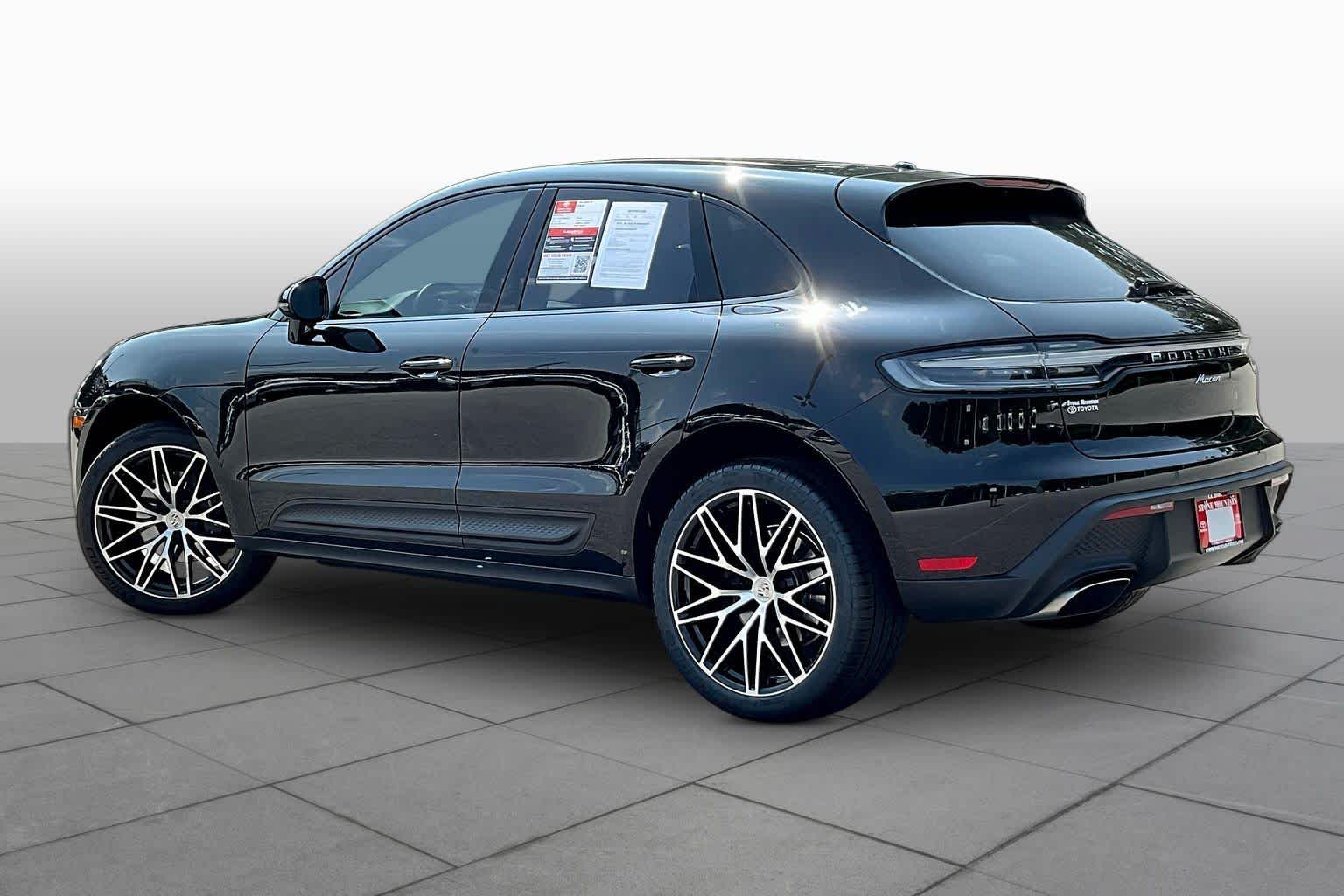 2023 Porsche Macan T