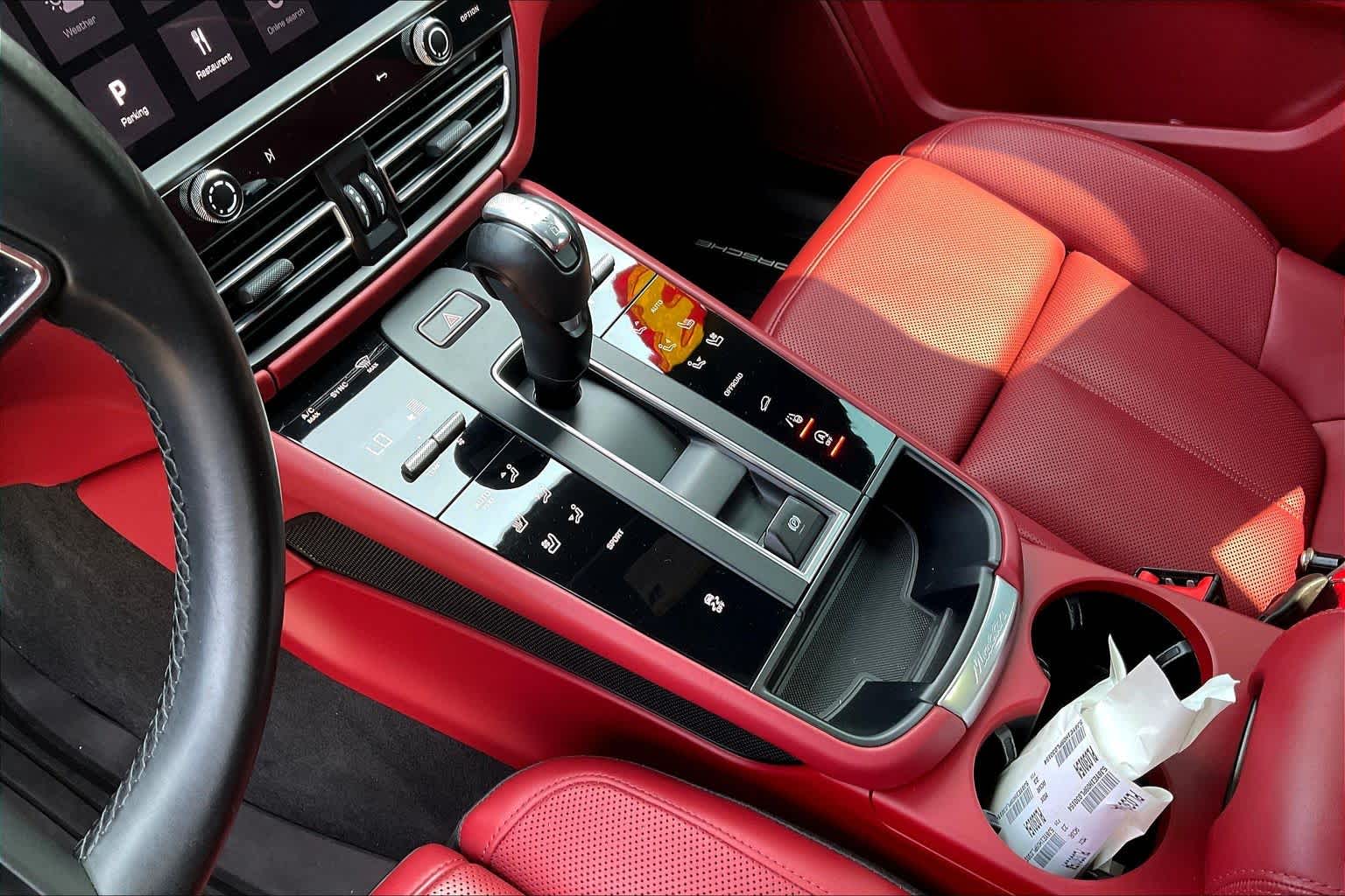 2023 Porsche Macan T