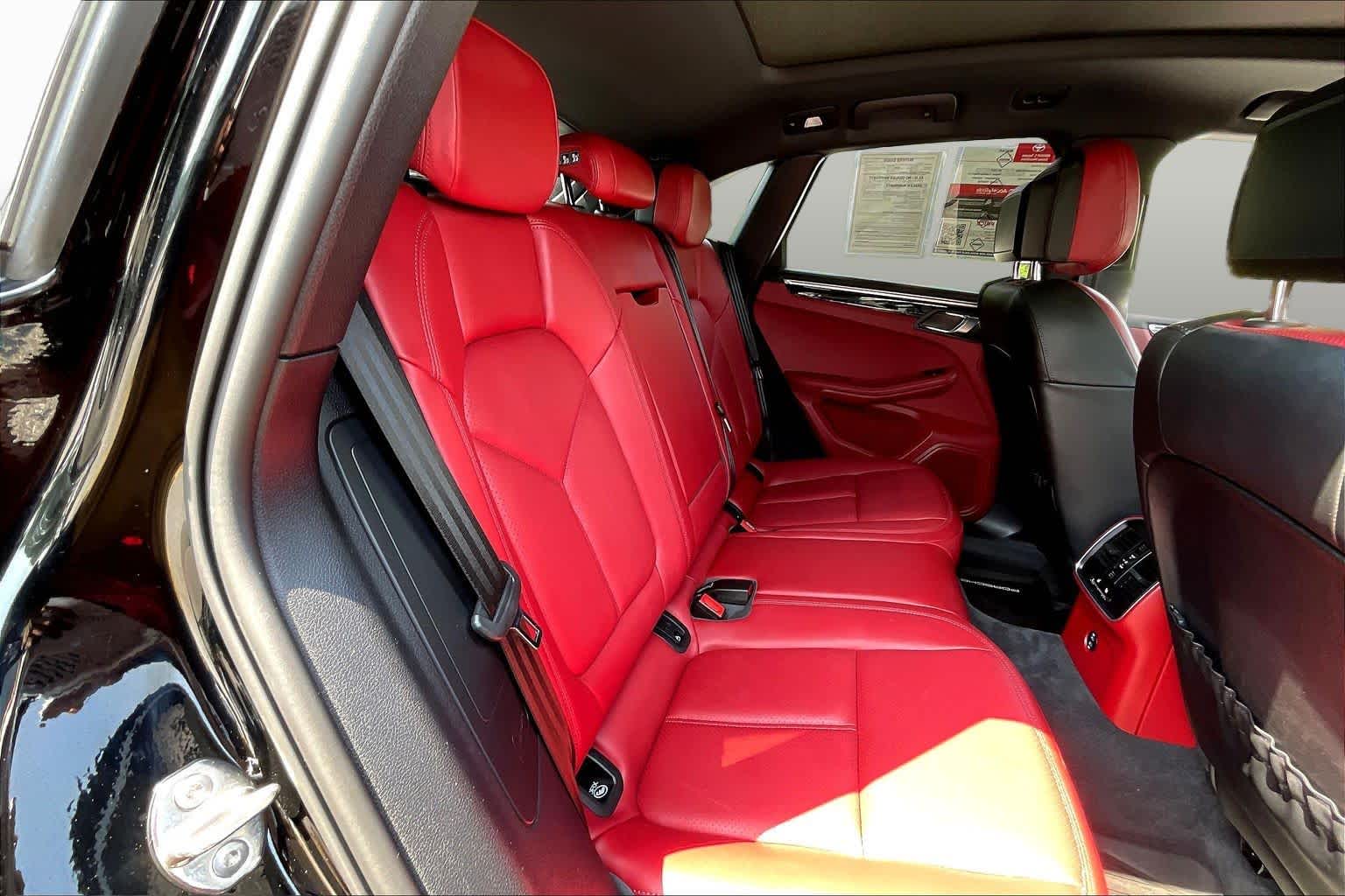2023 Porsche Macan T