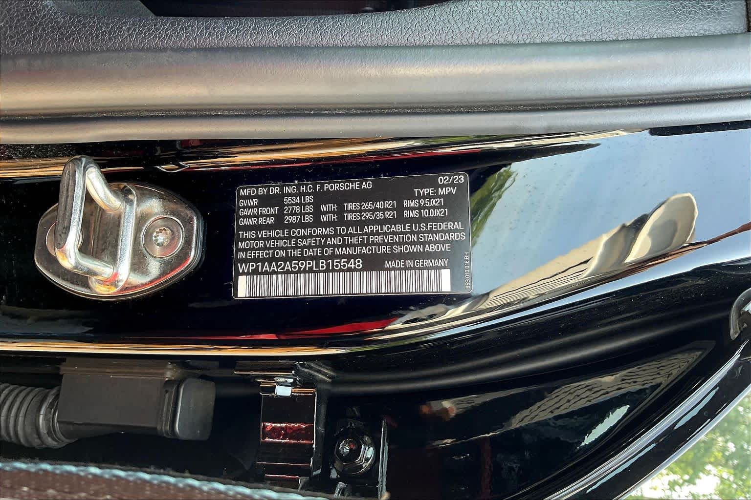 2023 Porsche Macan T
