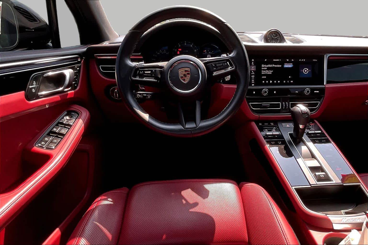 2023 Porsche Macan T