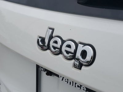 2019 Jeep Grand Cherokee Laredo E