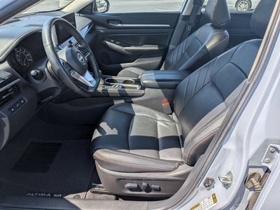 2025 Nissan Altima 2.5 SR