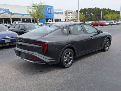 2025 Kia K4 LXS