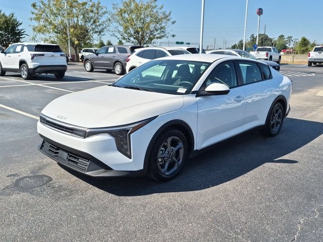 2025 Kia K4 LXS