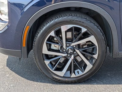 2024 Mitsubishi Outlander SE Black Edition