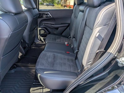 2024 Mitsubishi Outlander SE Black Edition