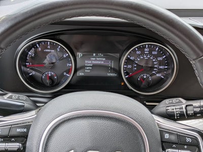 2024 Kia Carnival LX