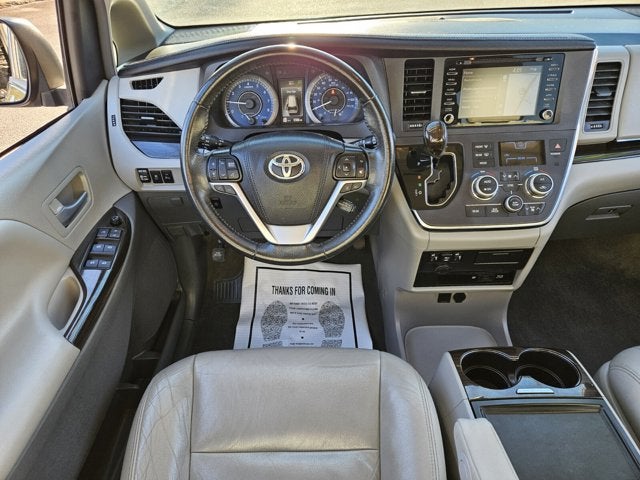 2019 Toyota Sienna L