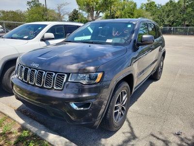 2019 Jeep Grand Cherokee Laredo E