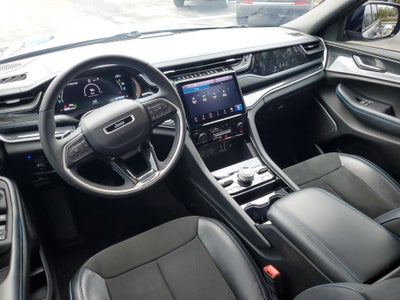 2022 Jeep Grand Cherokee 4xe Trailhawk