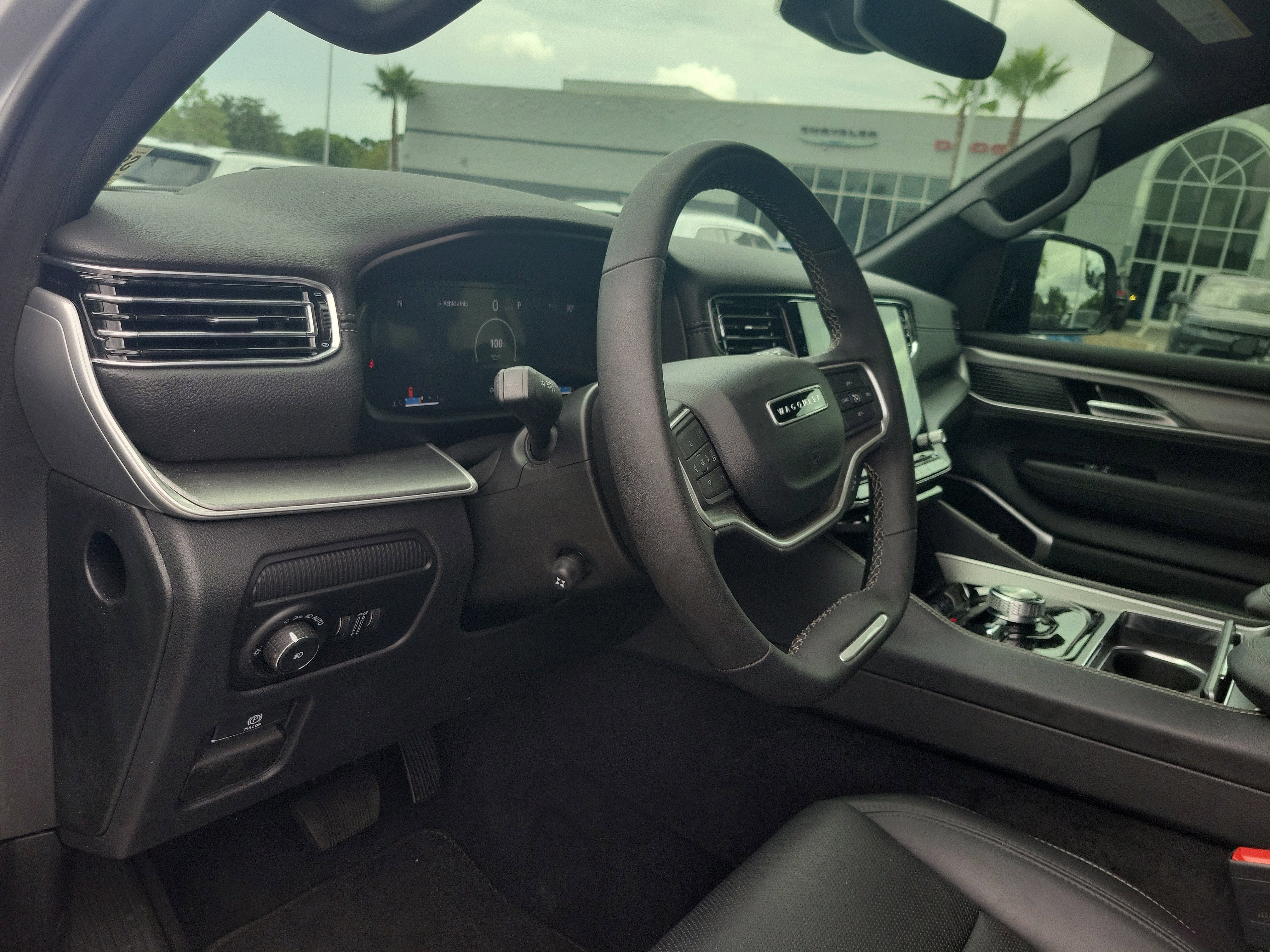 2025 Jeep Wagoneer Series II Carbide