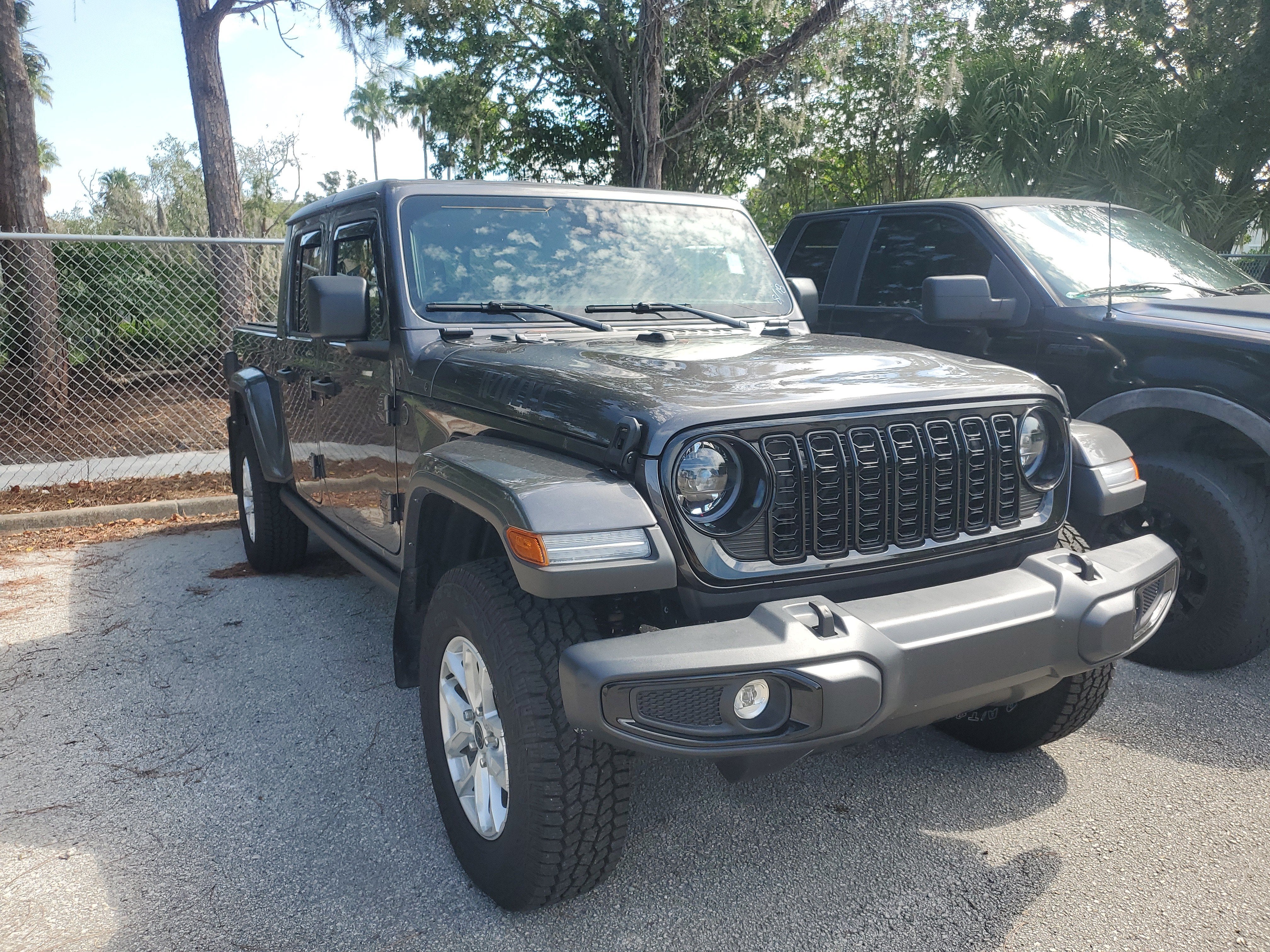 2025 Jeep Gladiator Willys