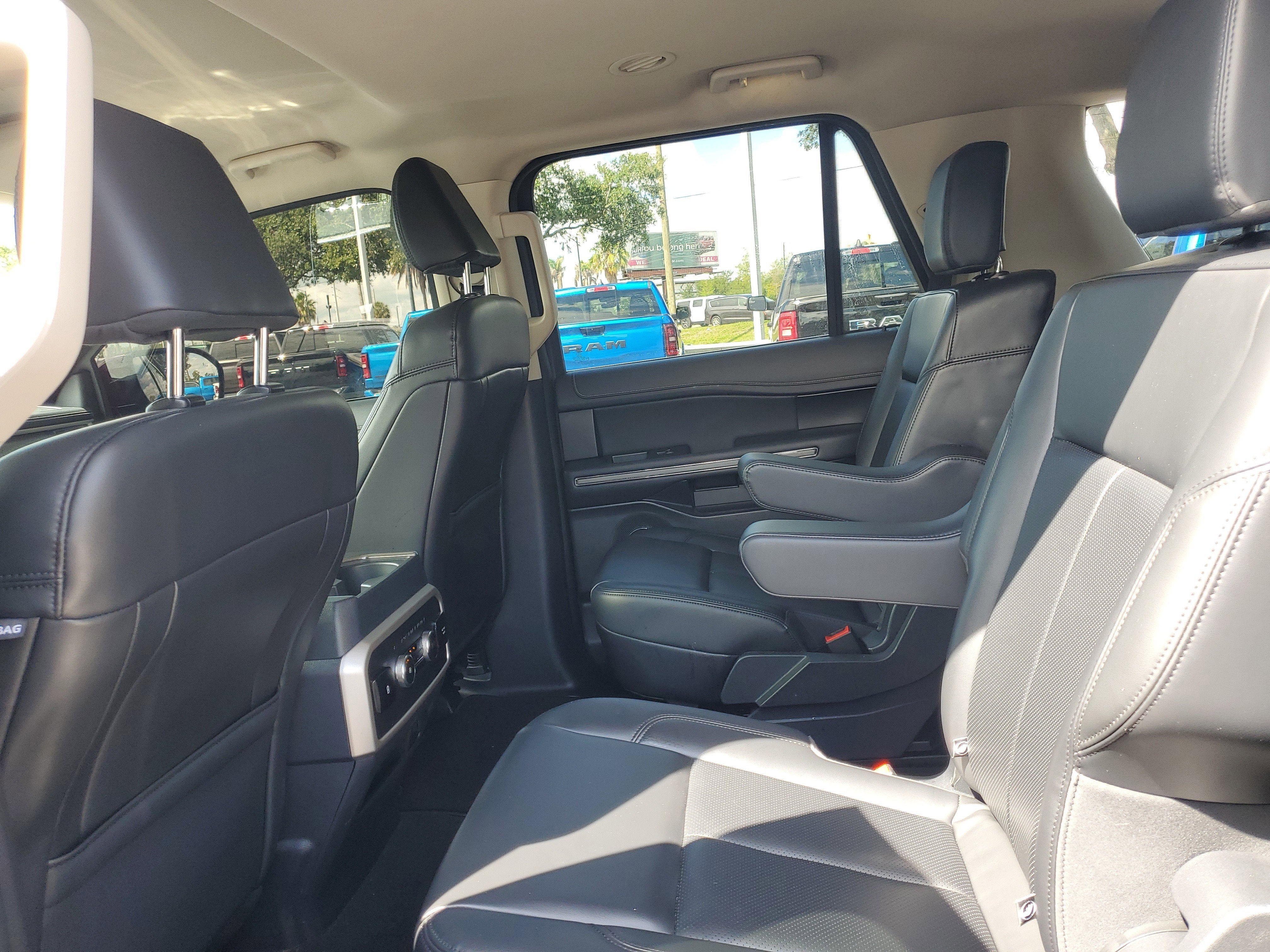 2024 Ford Expedition XLT