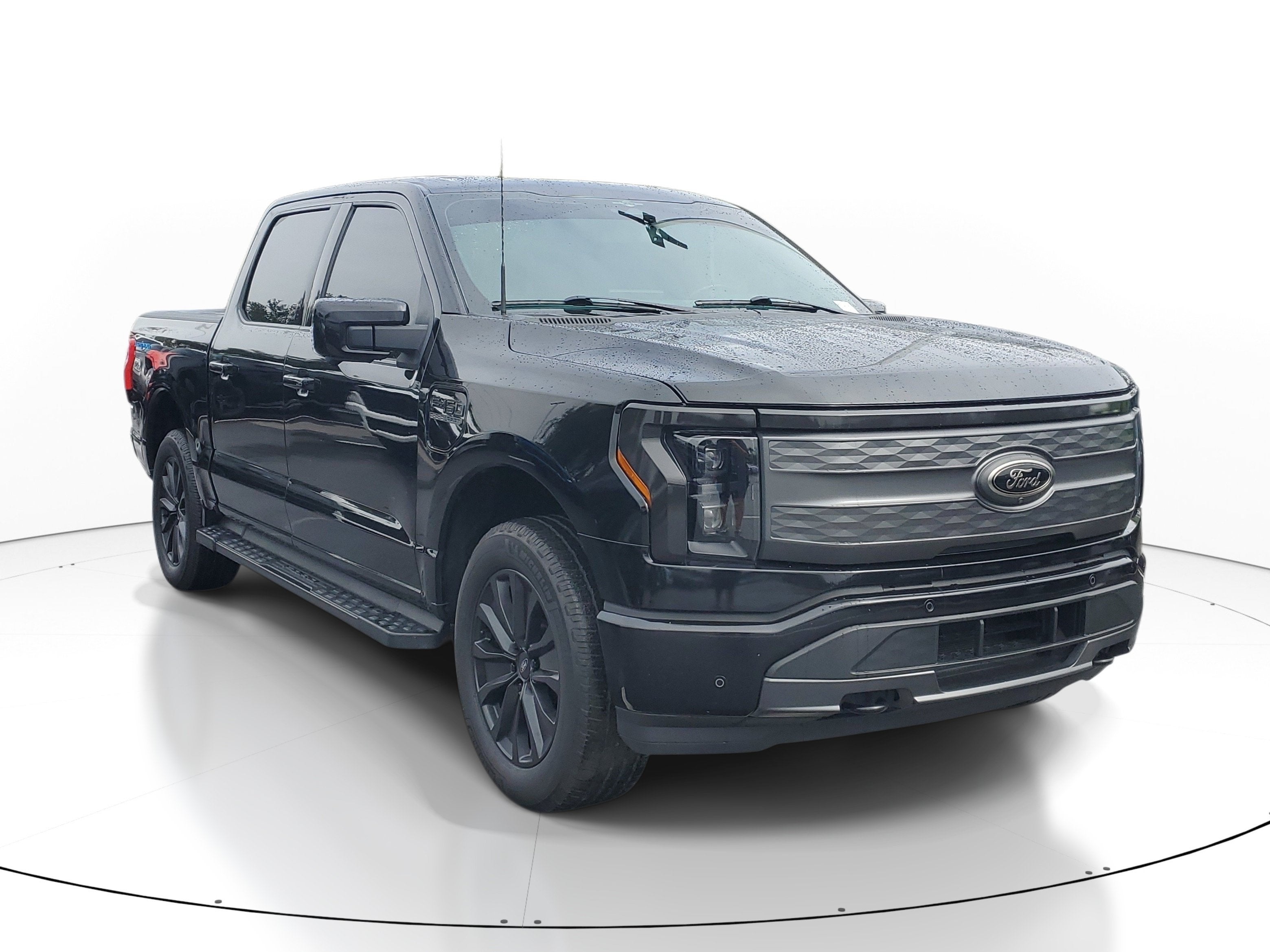 2023 Ford F-150 Lightning LARIAT