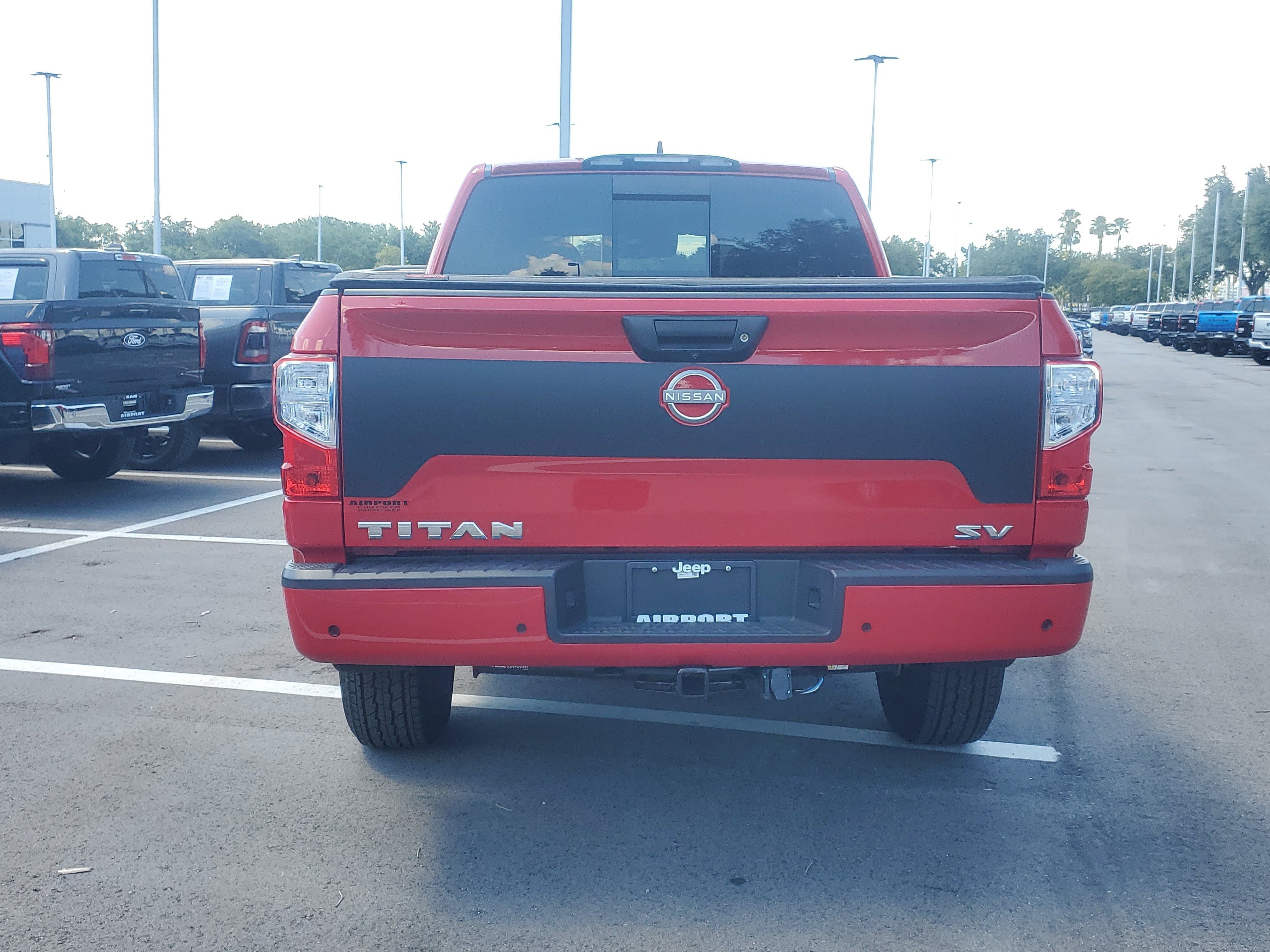 2024 Nissan Titan SV