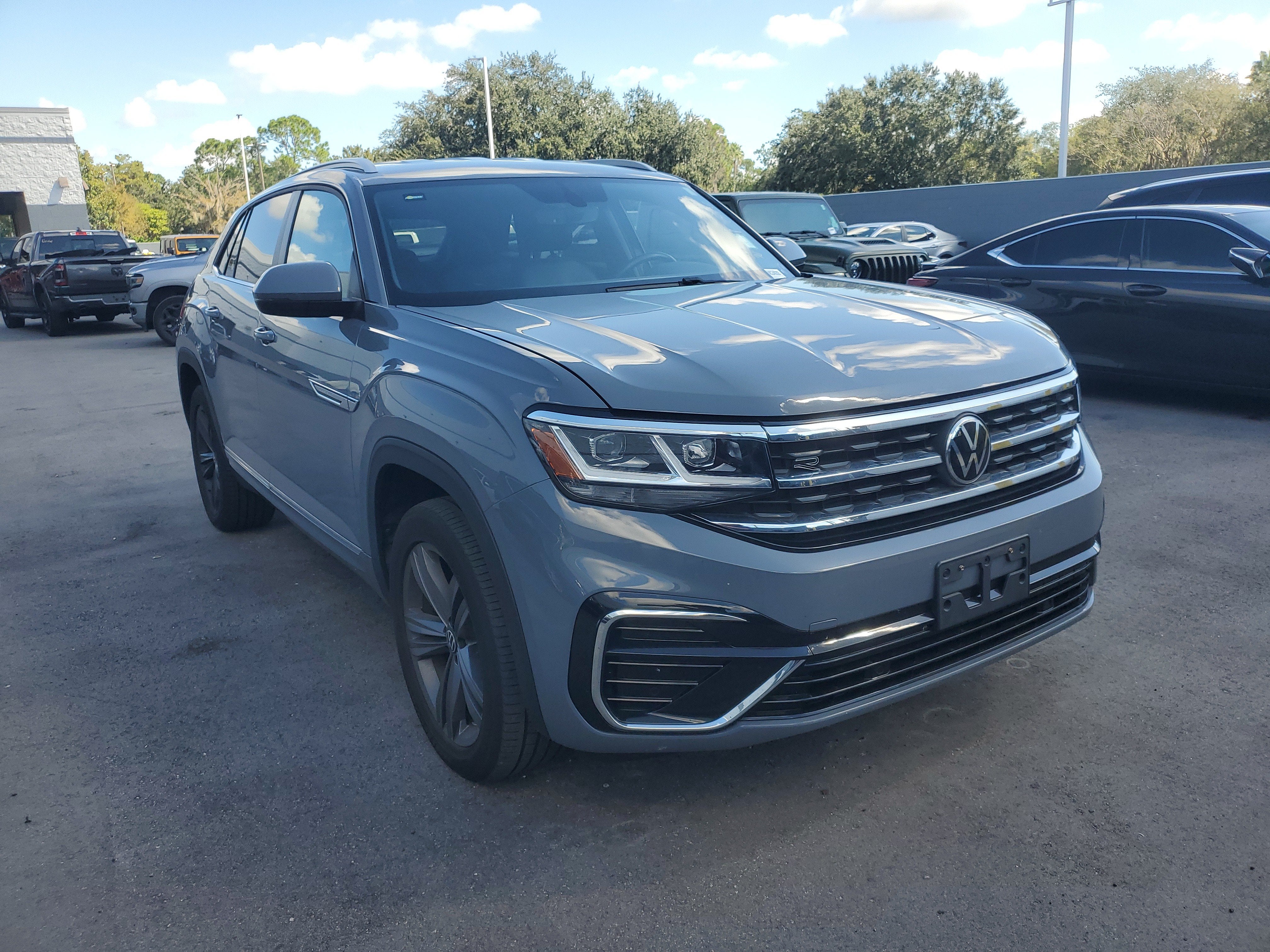 2021 Volkswagen Atlas Cross Sport 3.6L V6 SE w/Technology R-Line