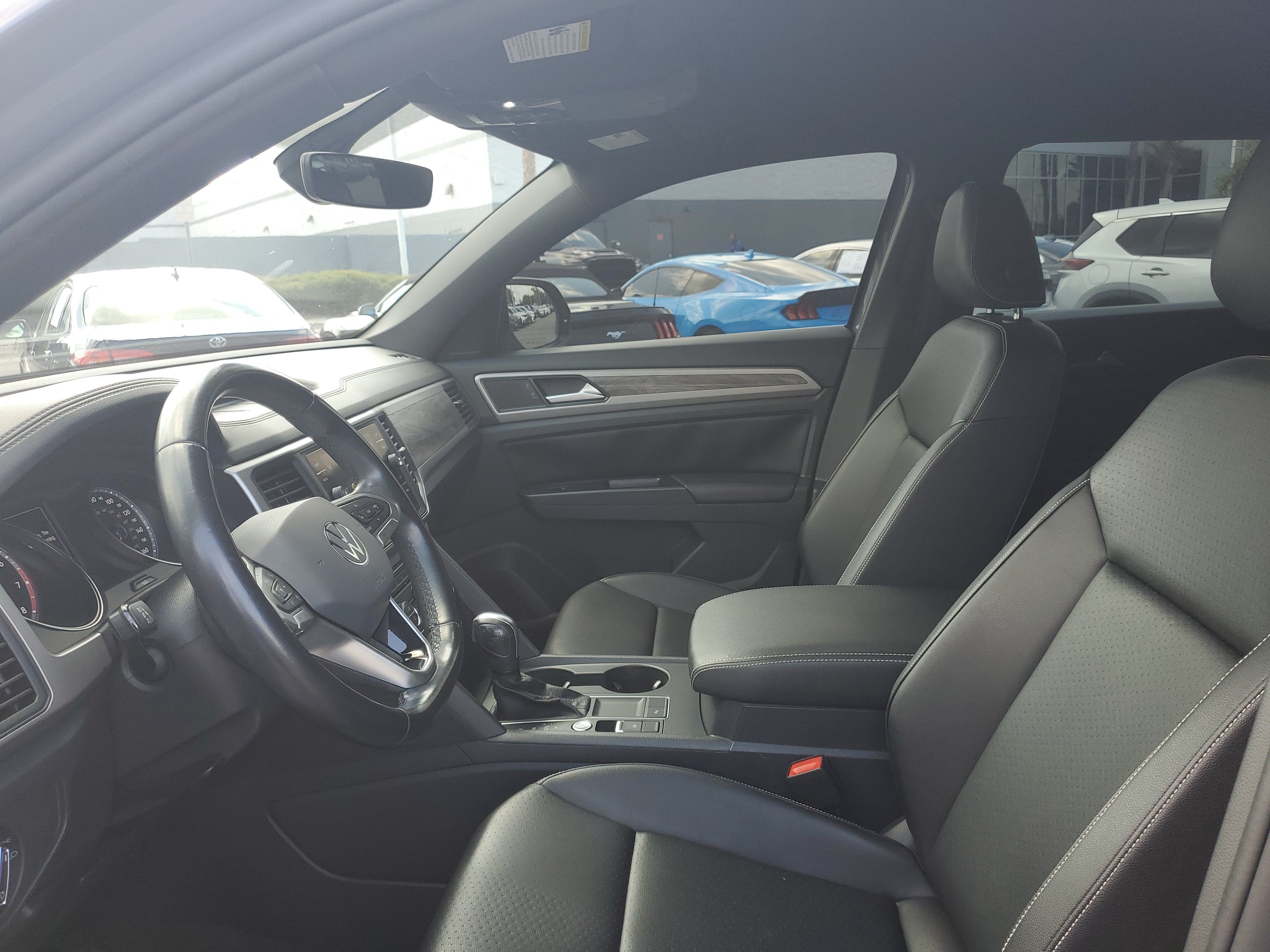 2020 Volkswagen Atlas Cross Sport 2.0T SE w/Technology