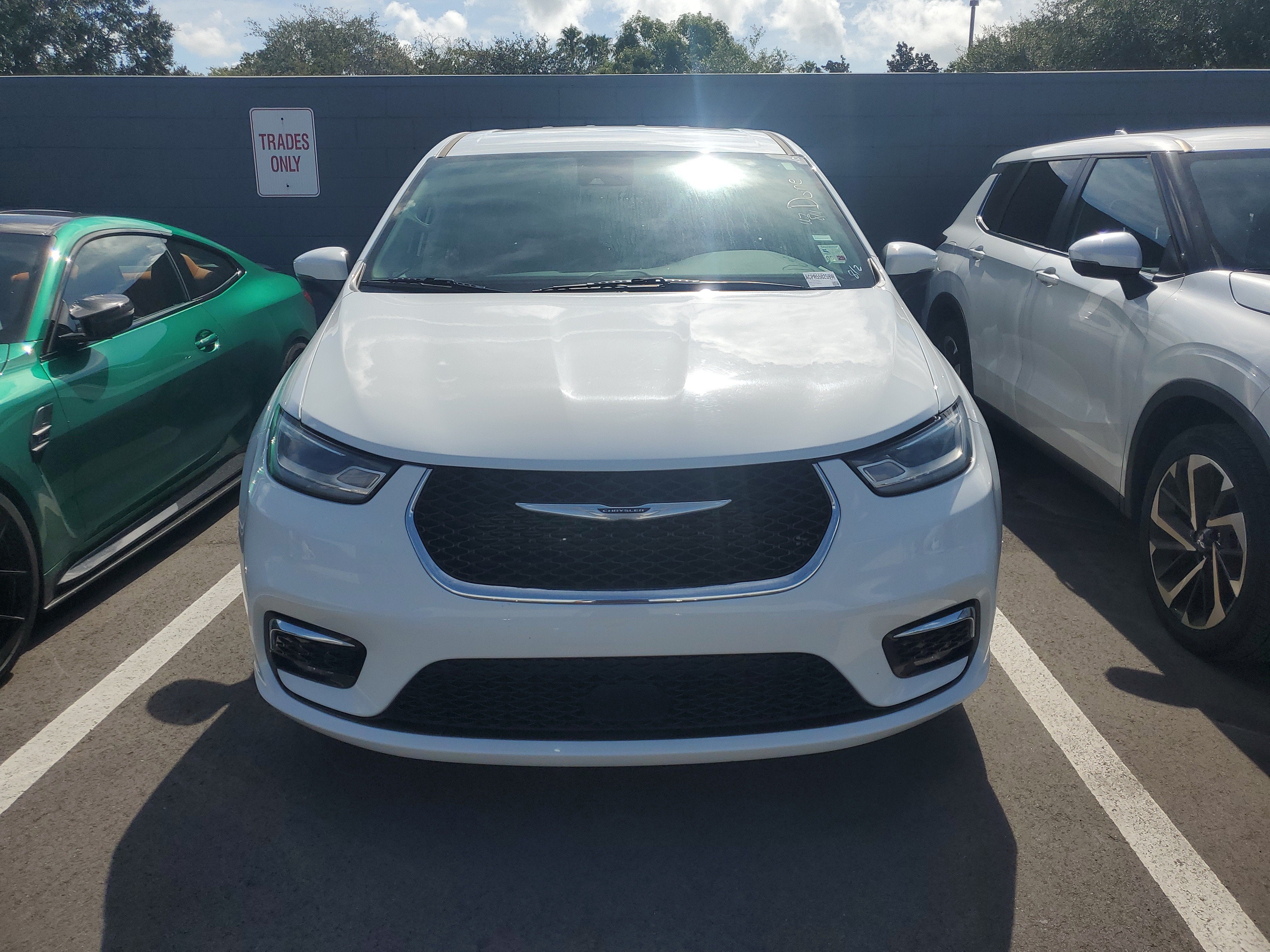 2023 Chrysler Pacifica Touring L