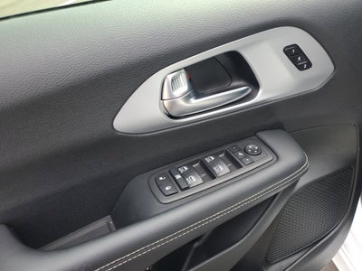 2025 Chrysler Pacifica Hybrid Premium S Appearance Pkg
