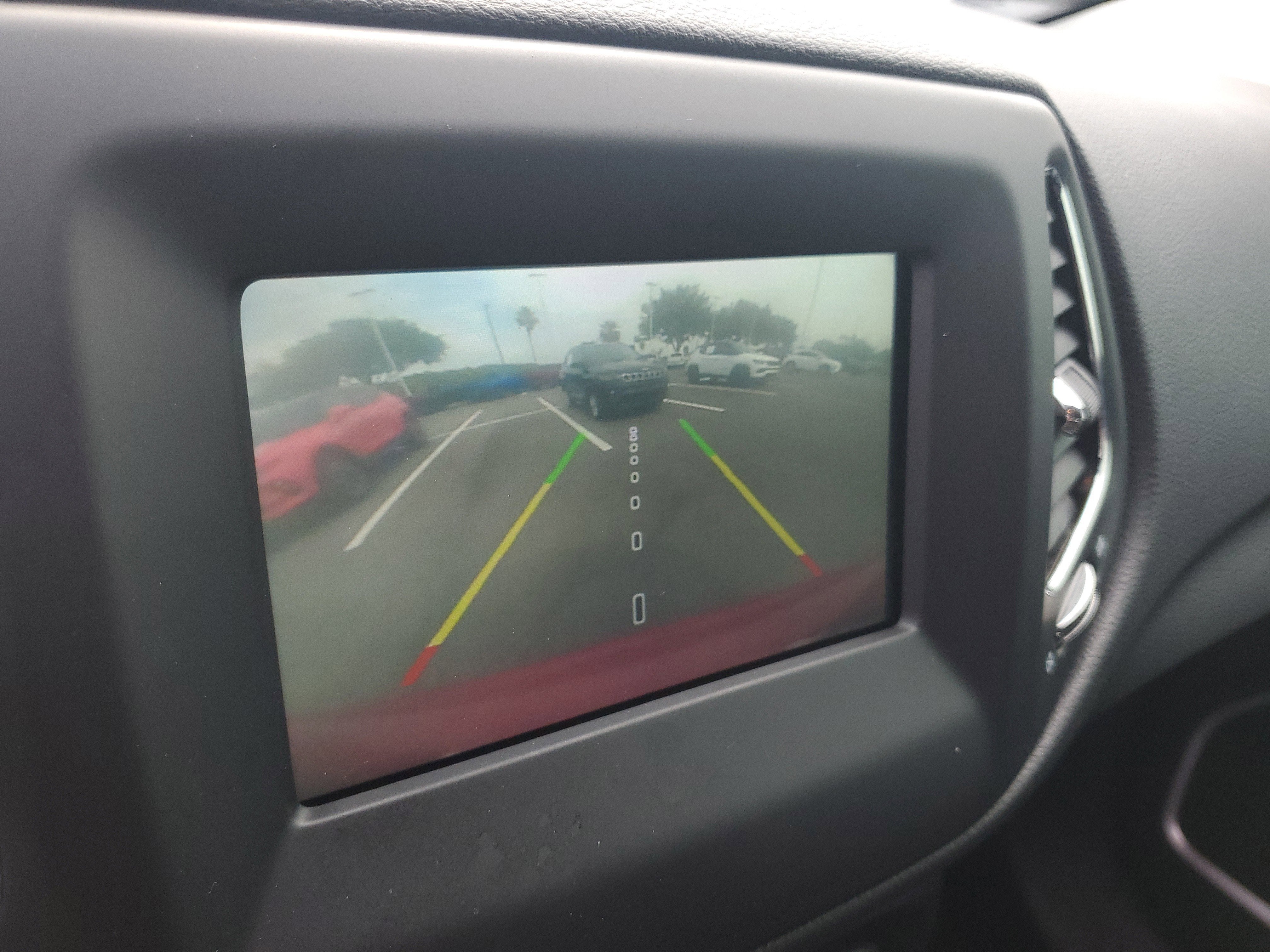 2020 Jeep Compass Latitude w/Sun/Safety Pkg