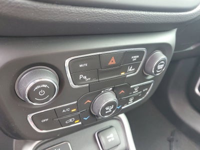 2020 Jeep Compass Latitude w/Sun/Safety Pkg