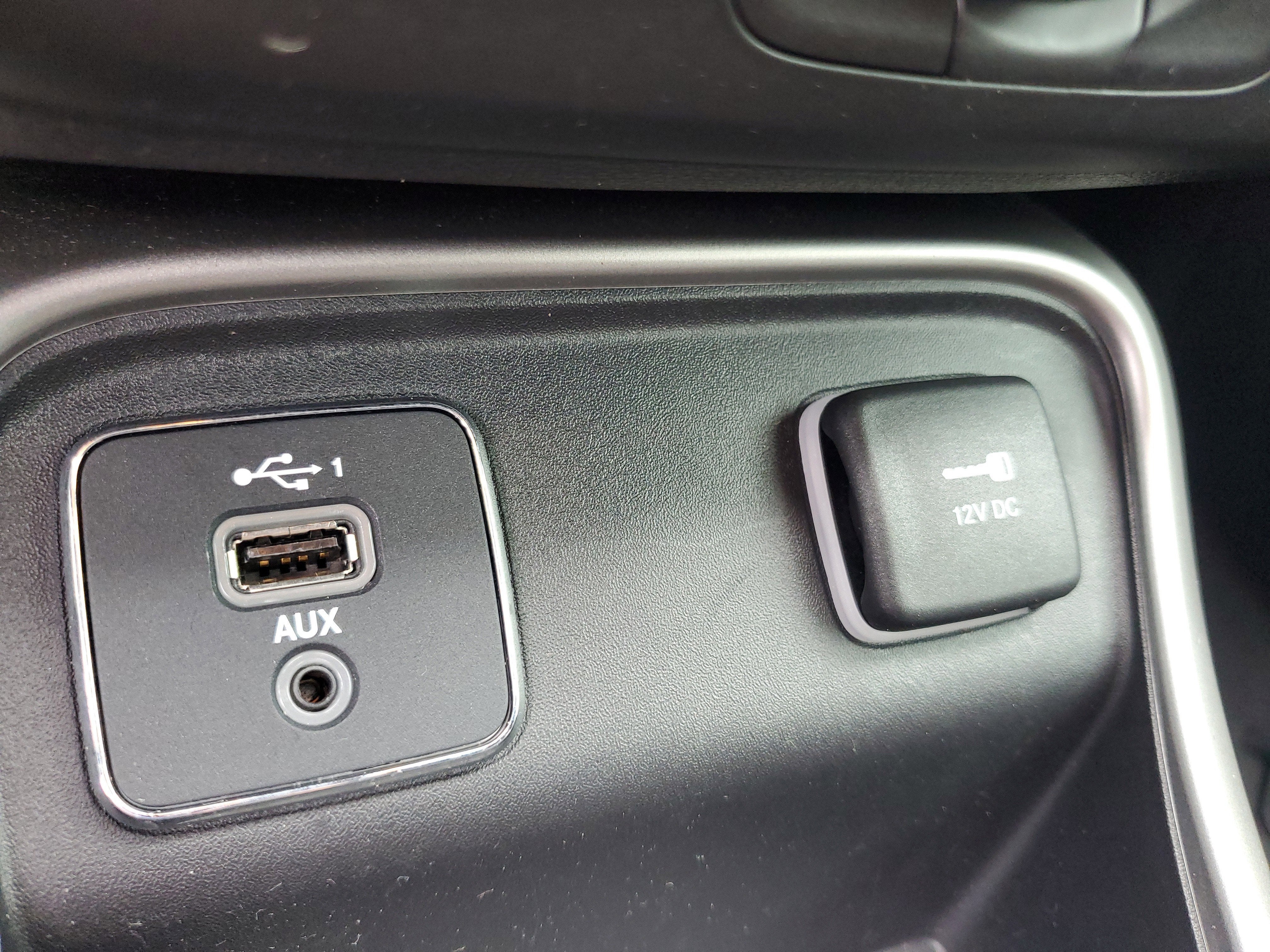 2020 Jeep Compass Latitude w/Sun/Safety Pkg