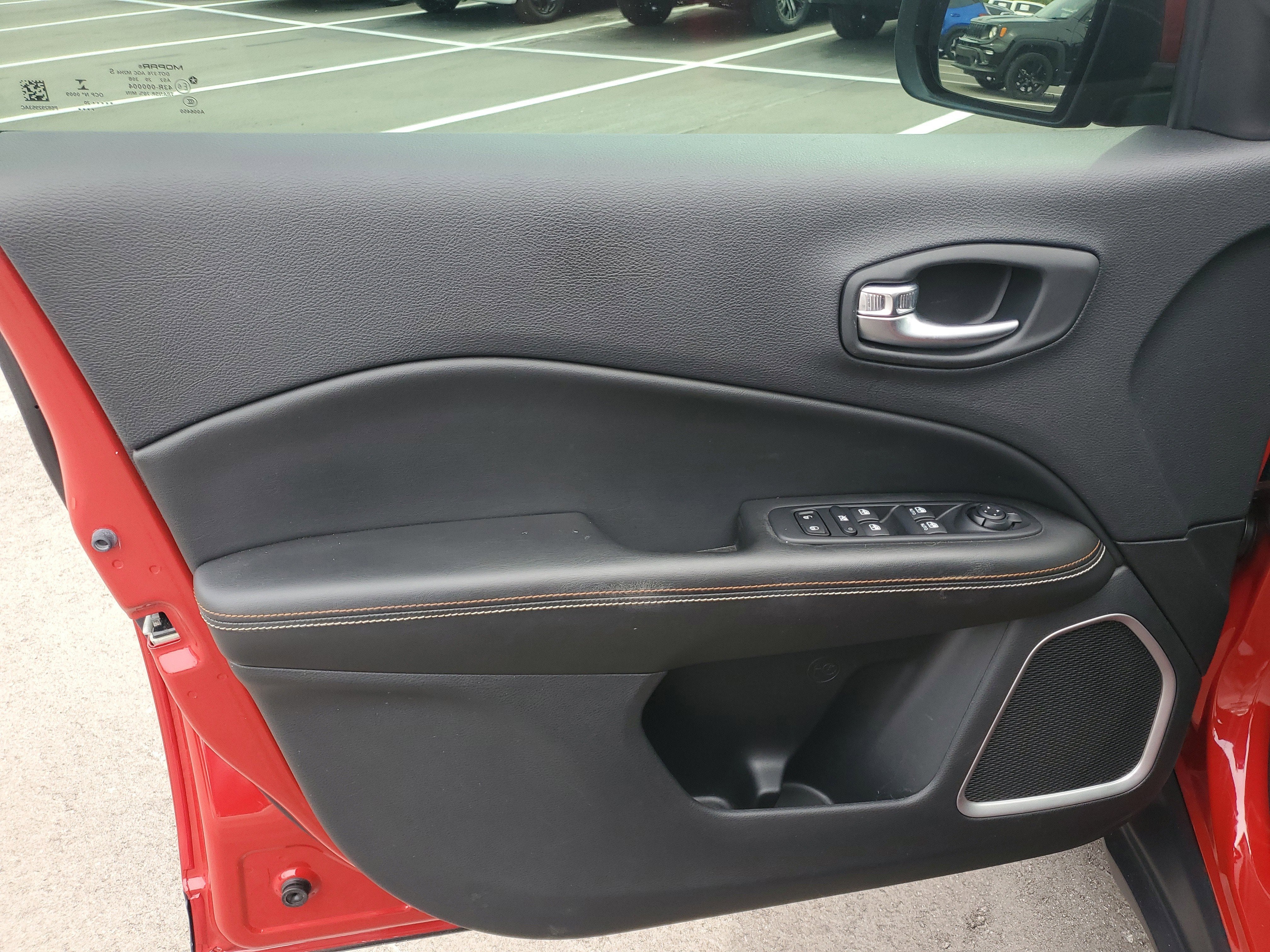 2020 Jeep Compass Latitude w/Sun/Safety Pkg