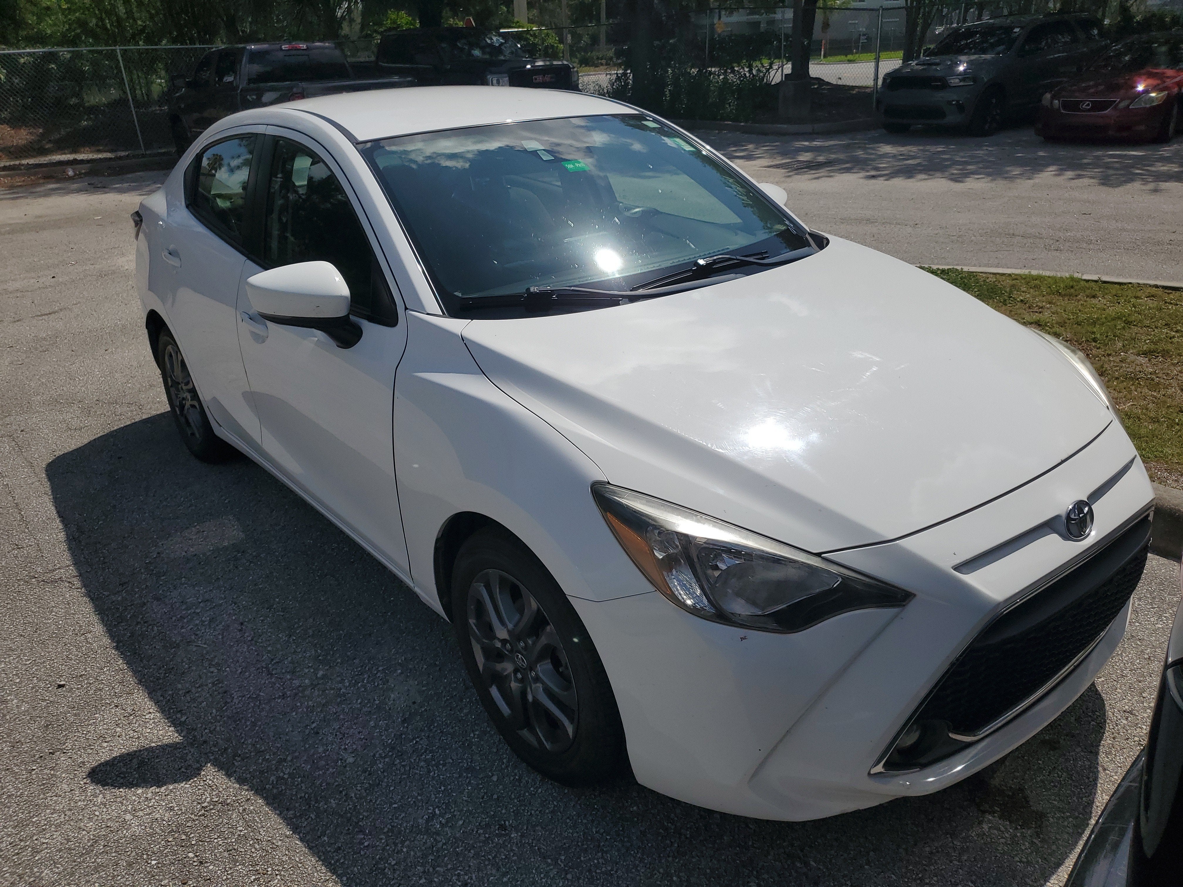 2019 Toyota Yaris Sedan LE