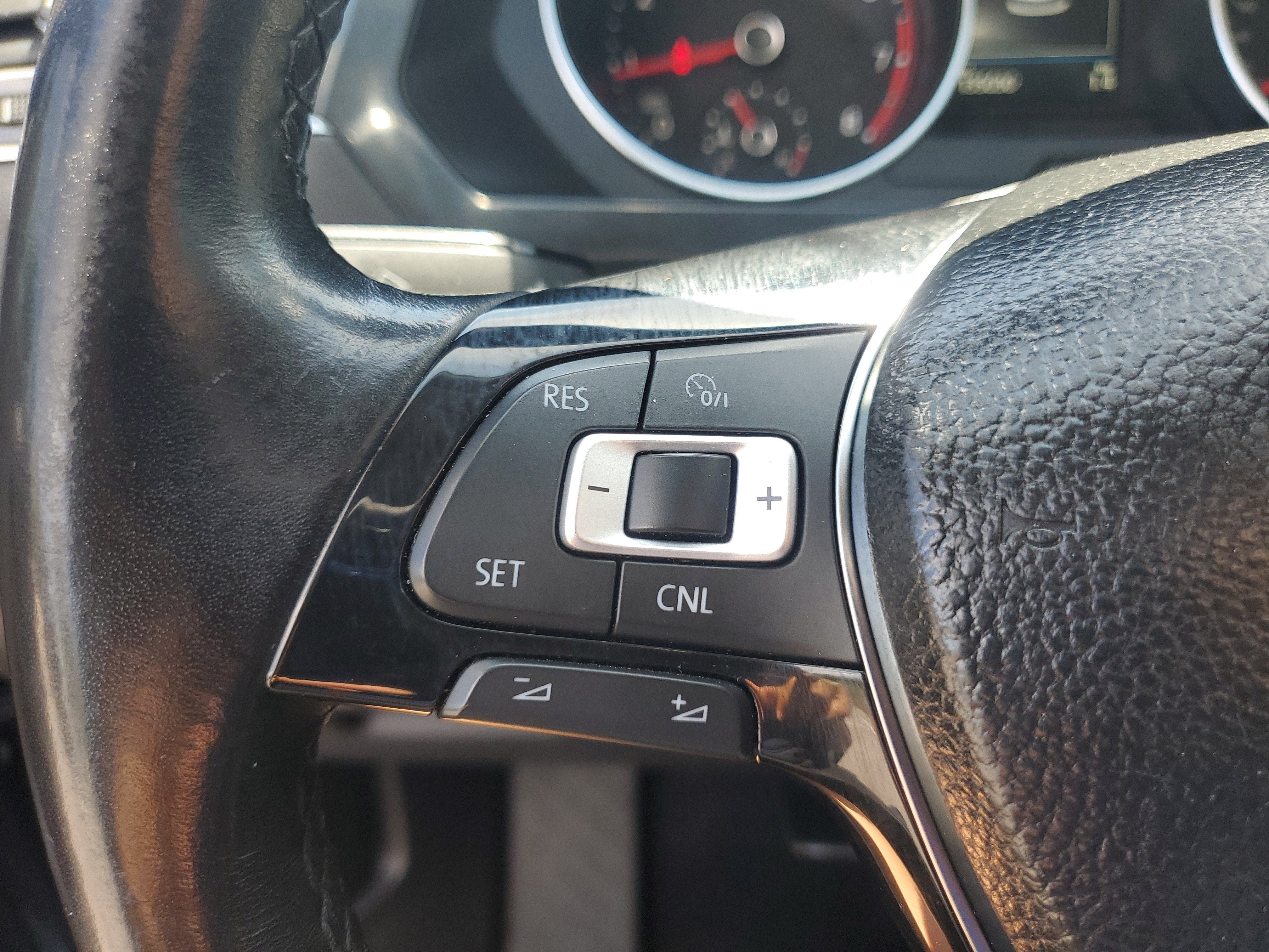 2018 Volkswagen Tiguan SEL