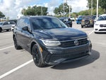 2022 Volkswagen Tiguan SE R-Line Black
