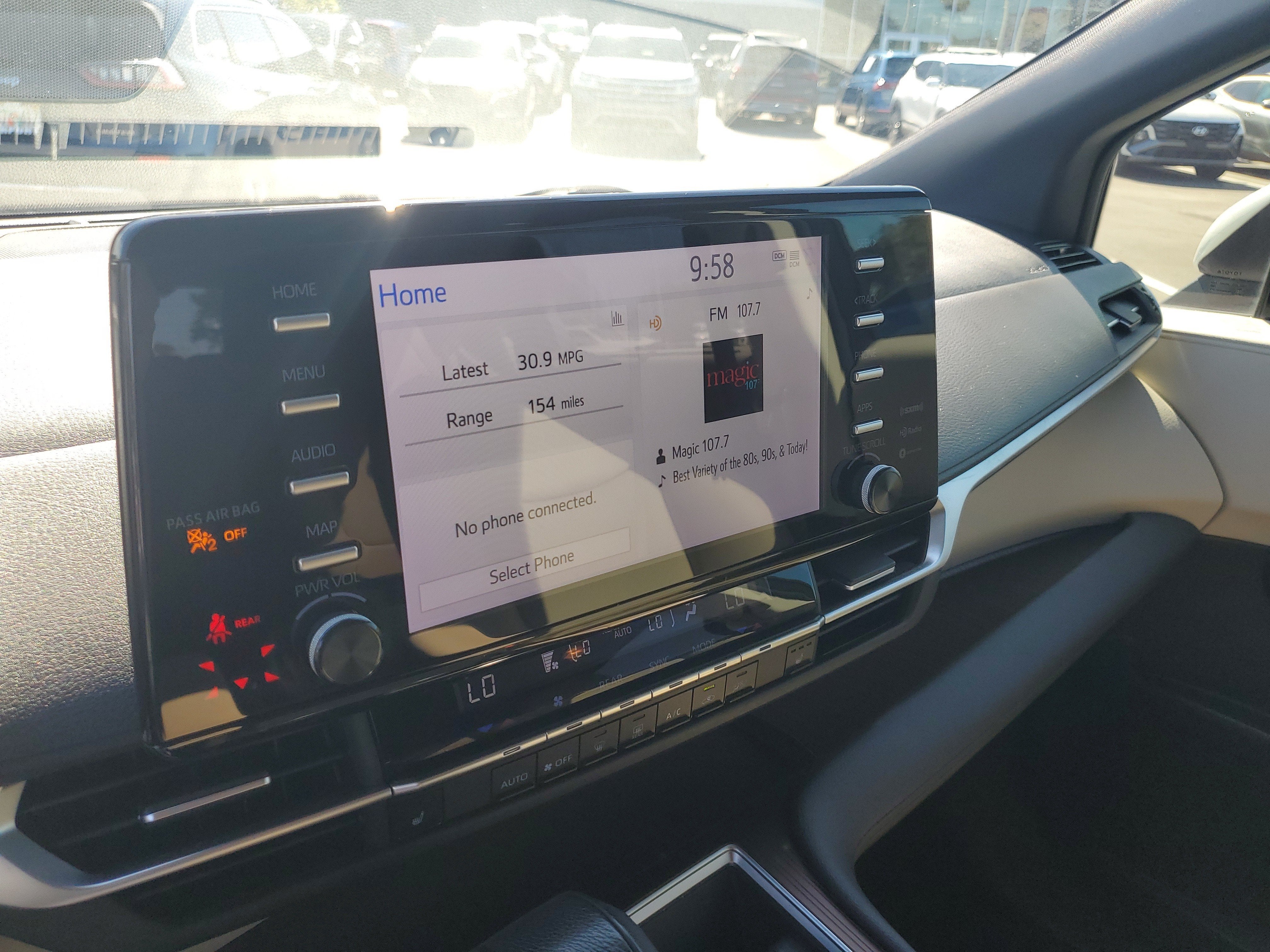 2023 Toyota Sienna XLE